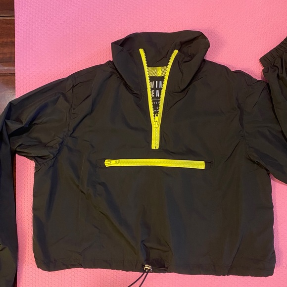 Jackets & Blazers - Cropped windbreaker jacket